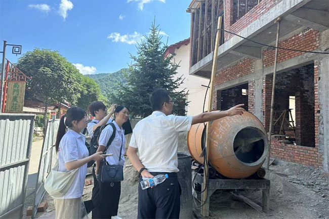 西安工程大學(xué)學(xué)子三下鄉(xiāng)：秦嶺生態(tài)開發(fā)保護(hù)，攜手共建法治