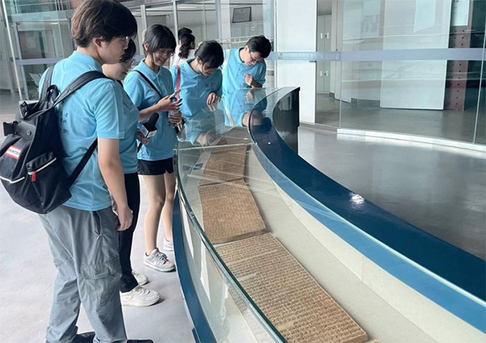 河海大學“揚城小巷連古今，紅色傳承探非遺”實踐團赴揚州開展實踐