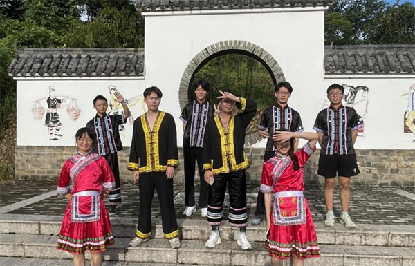 福州大學(xué)實(shí)踐隊走進(jìn)吳大元村，筑牢中華民族共同體意識