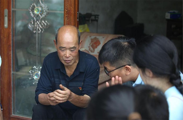 重外院學(xué)子三下鄉(xiāng)：“賡續(xù)紅色基因，聚力鄉(xiāng)村振興”