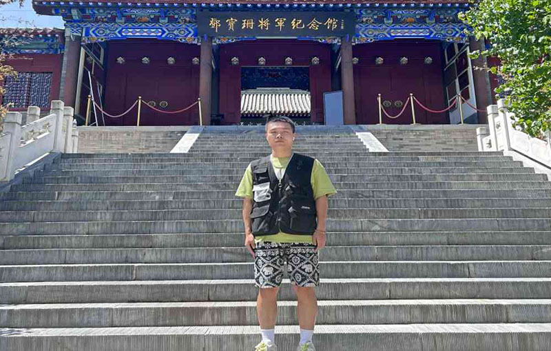 無錫學(xué)院學(xué)子“三下鄉(xiāng)”：“將軍風(fēng)骨存萬世，定邊為民矢不渝”