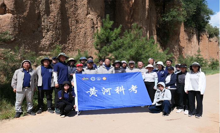 壁立千仞紅土林，黃河科考在路上-長安大學赴黃河流域“黃河科考，強國有我”暑期社會實踐紀實