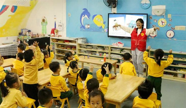 “化”中有畫，畫里成長(zhǎng)——武漢理工大學(xué)宣傳生活化學(xué)的