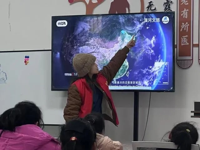 山東大學(xué)小樹林支教調(diào)研團(tuán)（威海）燭夢(mèng)隊(duì)支教以智育為根，促進(jìn)全面發(fā)展